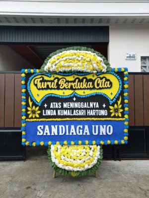 Papan Bunga Duka di Tanjung Pinggir