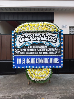 Papan Bunga Duka di Tanjung Pinggir